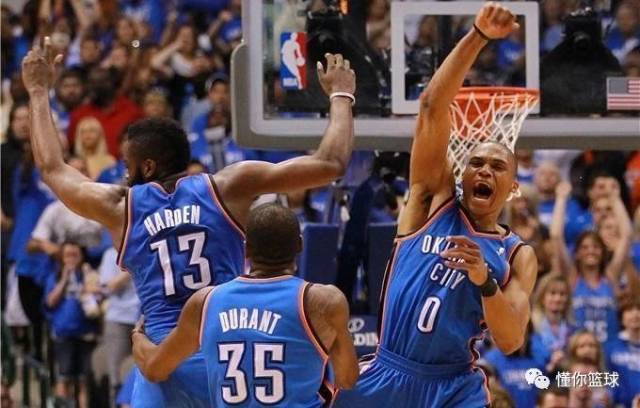  雷霆三少合砍90分大胜步行者  